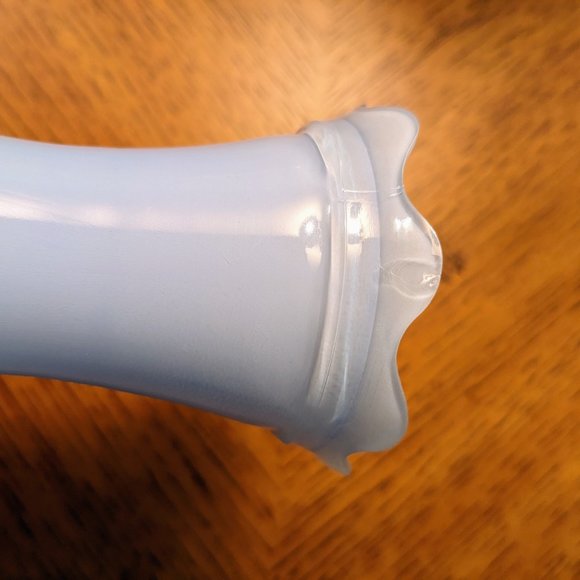 Rare VTG Pair Of Blue Glass Vases, Crinoline Lady Style Pattern, Reverse Painted - Picture 9 of 9